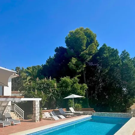 Ideal For Young Family At With Great Location! Apartment *