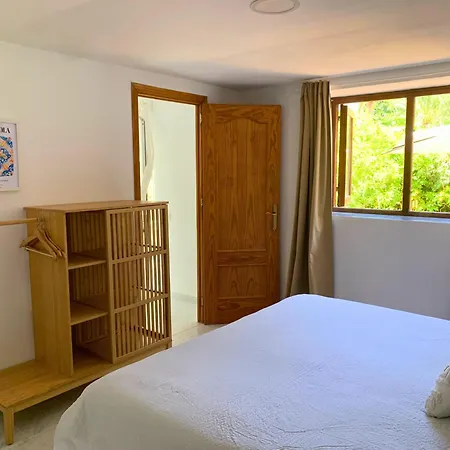 Ideal For Young Family At With Great Location!